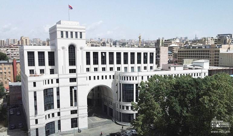 article-image