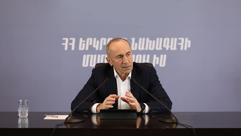 article-image