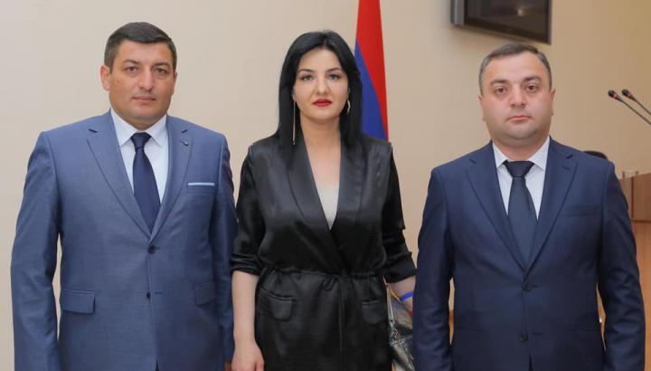 article-image