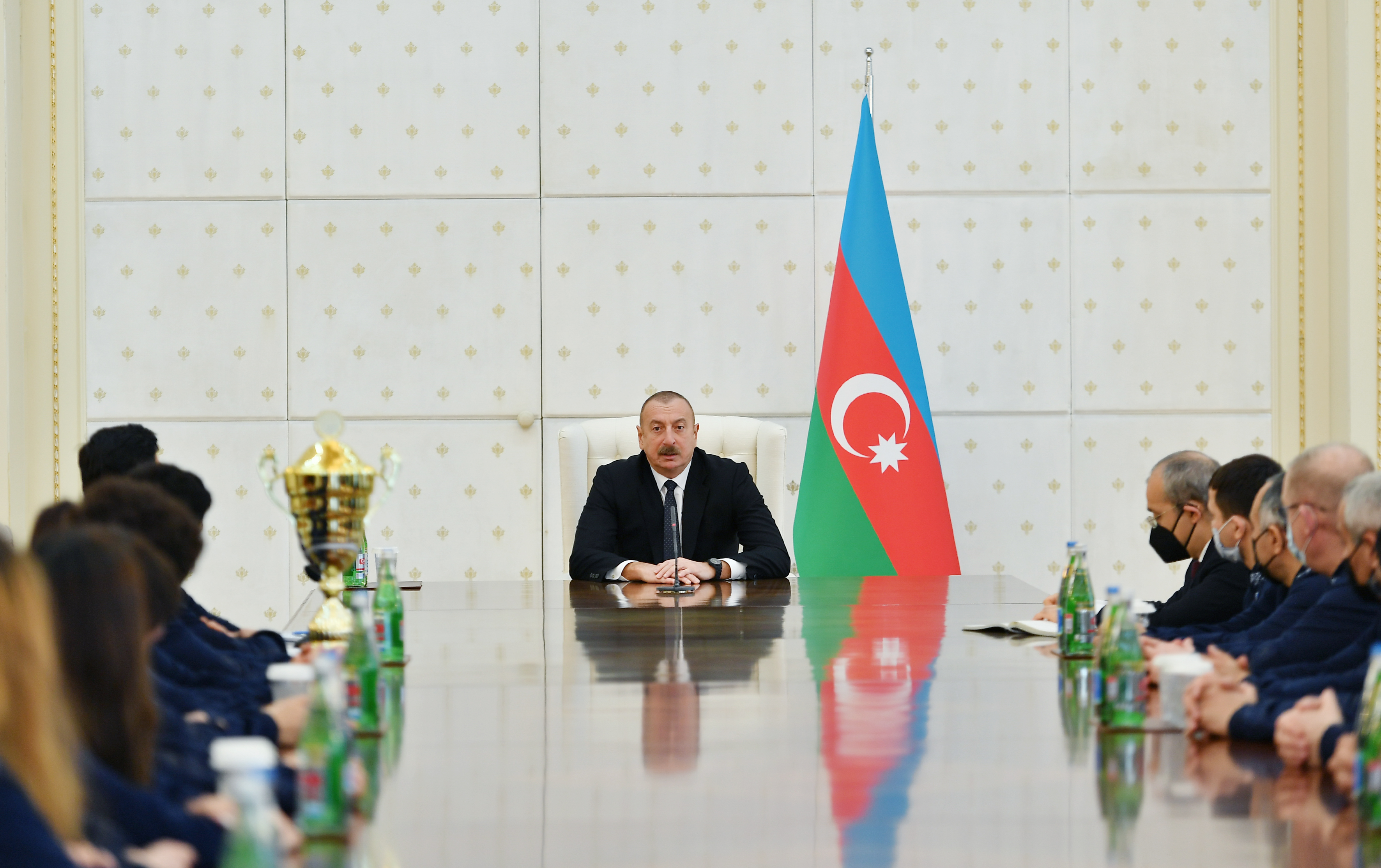 article-image