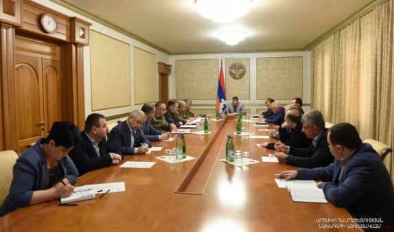 article-image