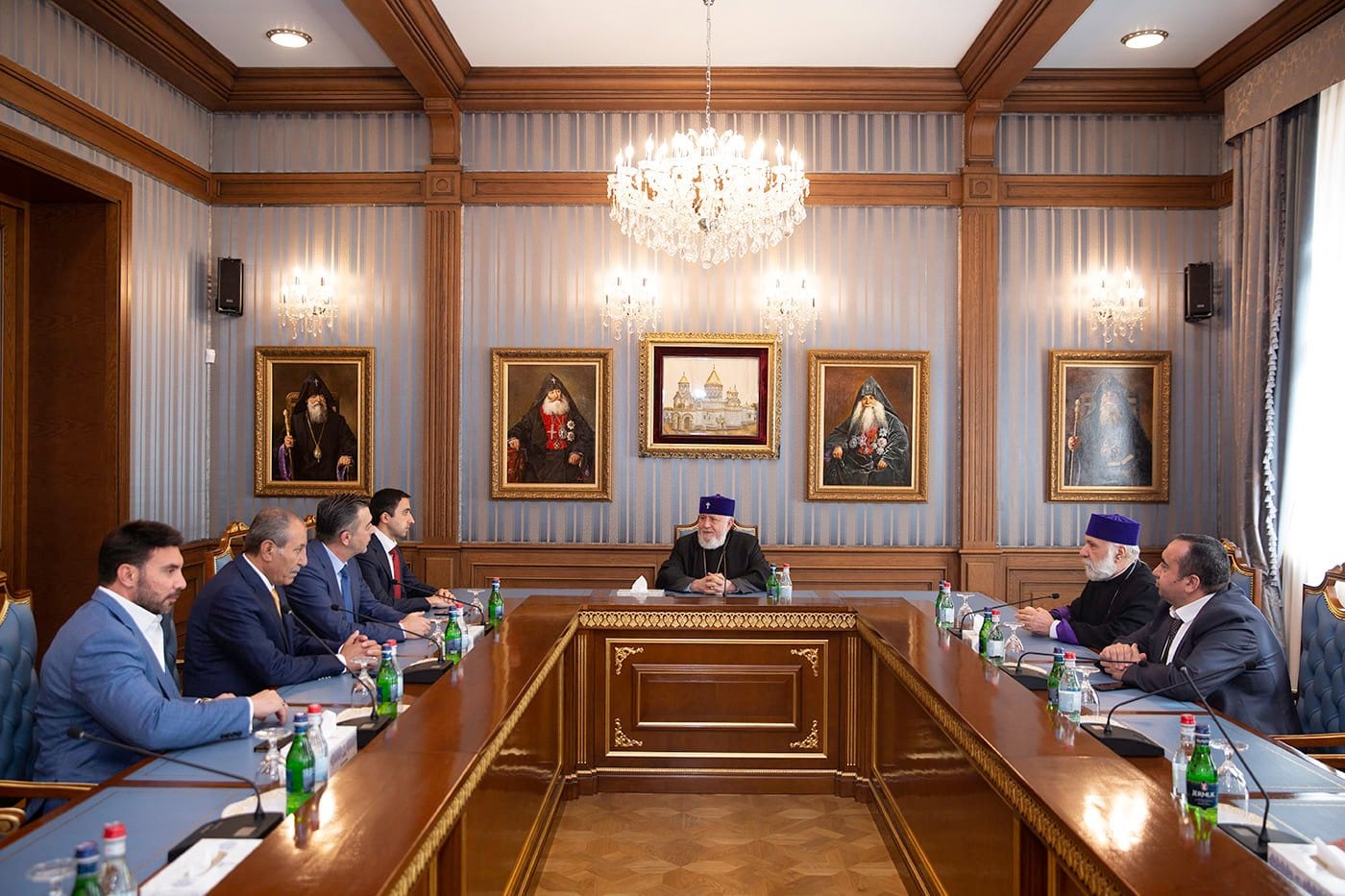 article-image