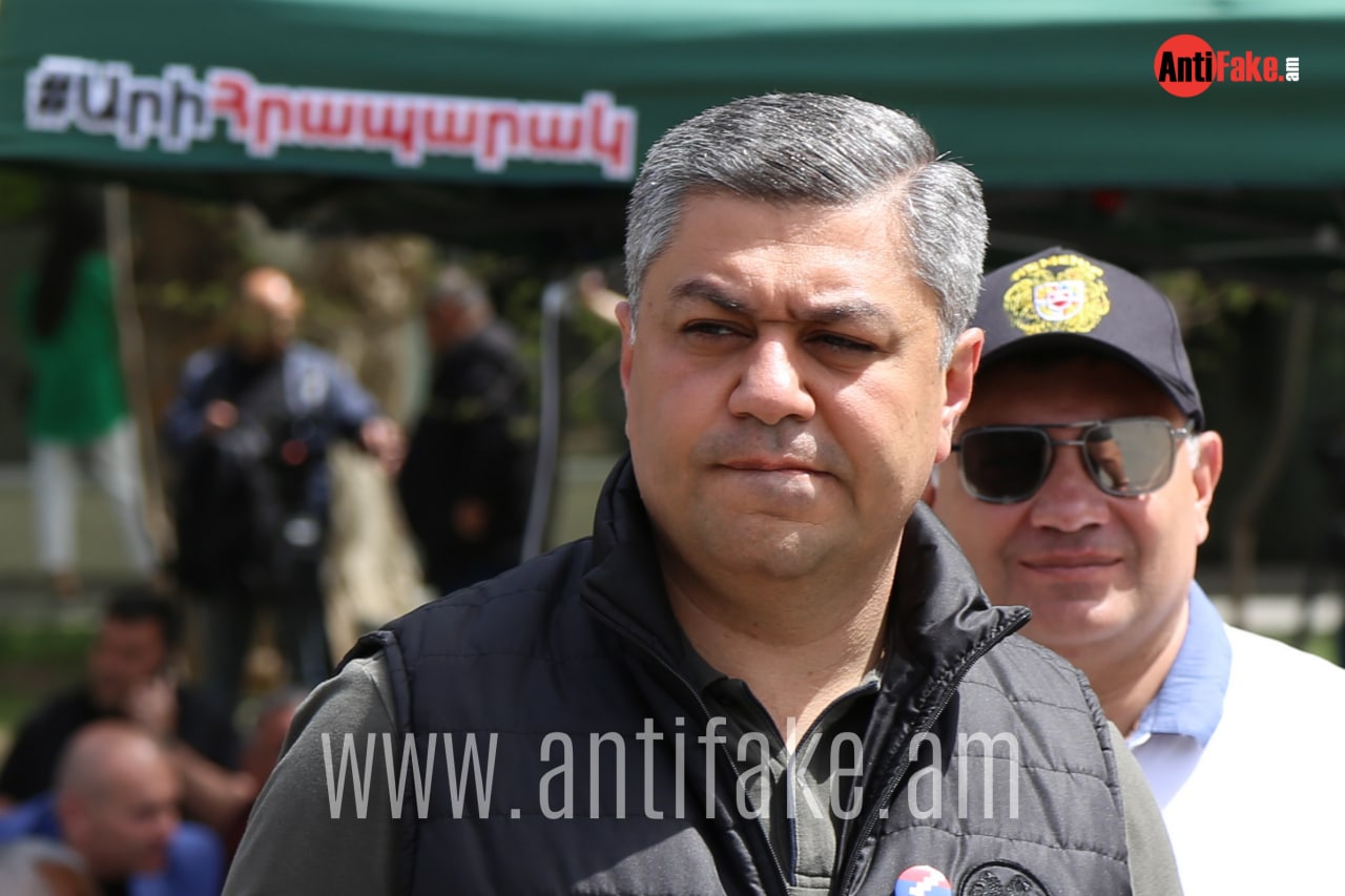 article-image