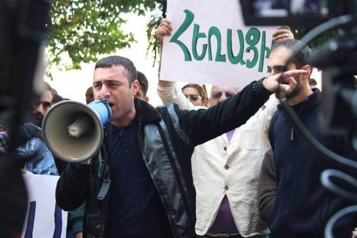 article-image