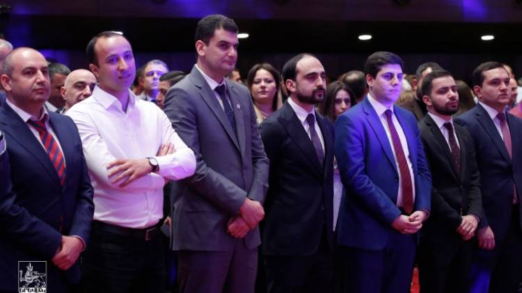 article-image