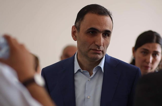 article-image