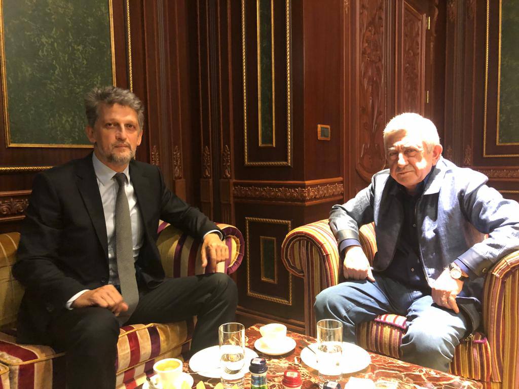 article-image