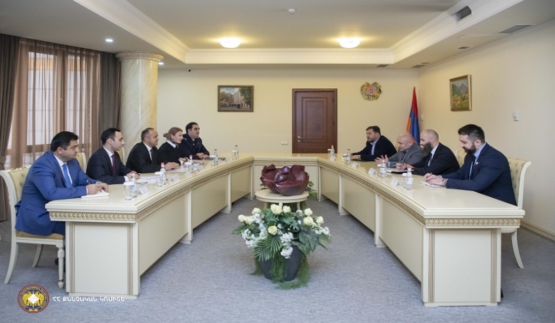 article-image