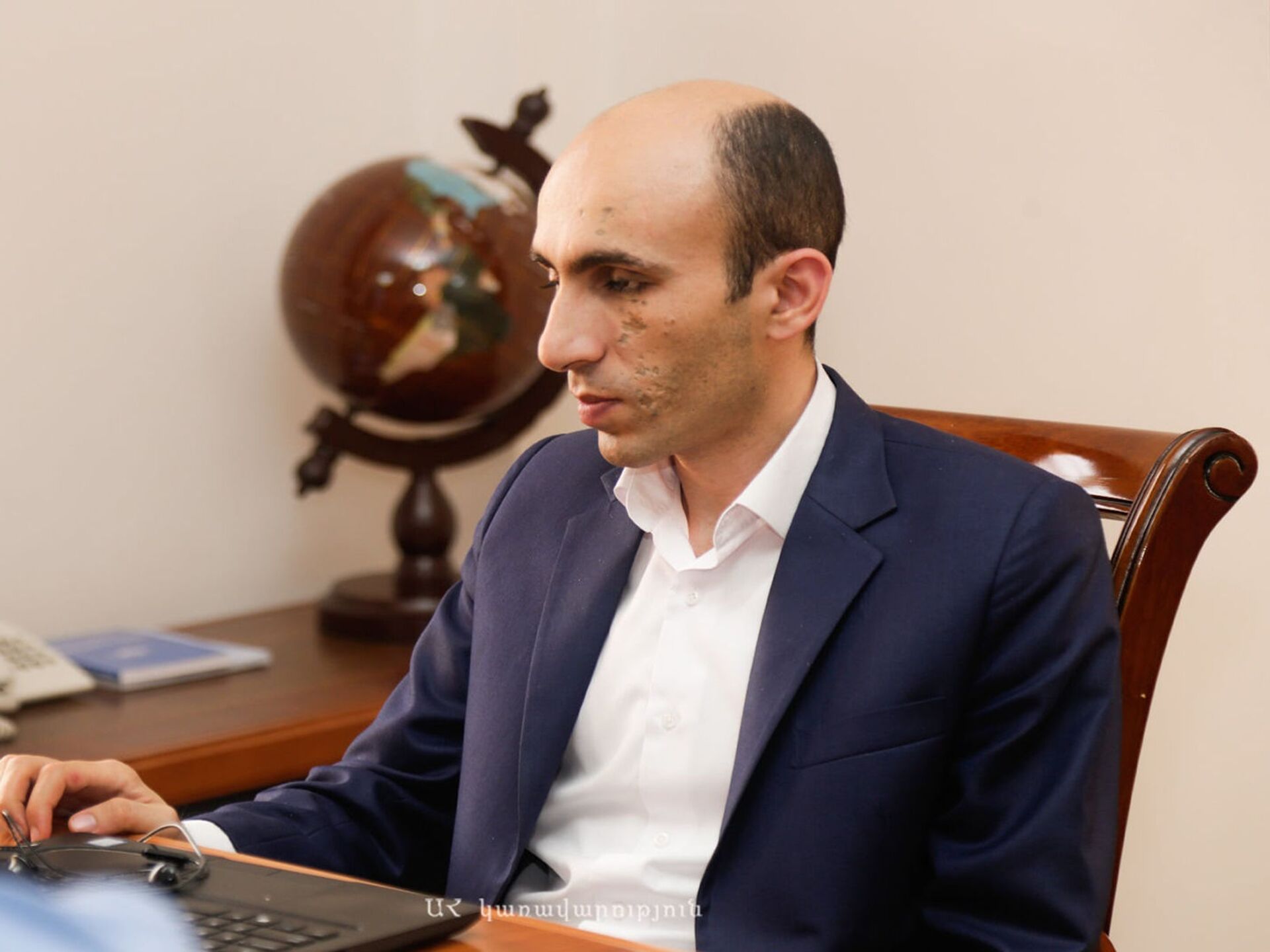 article-image