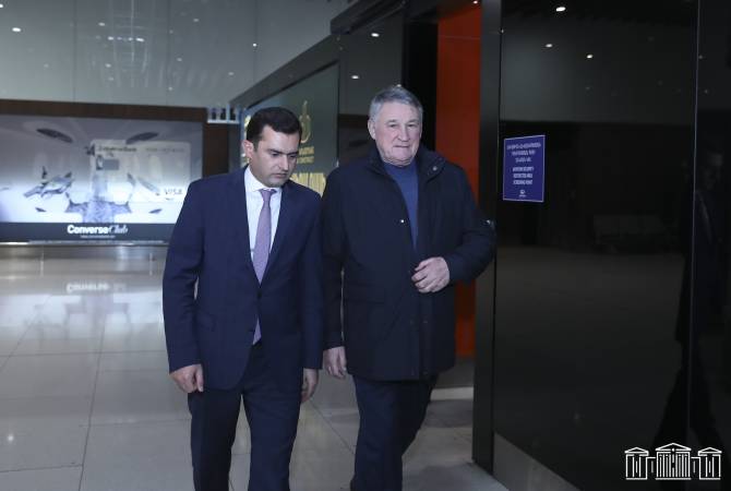 article-image