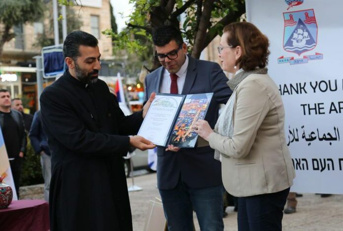article-image