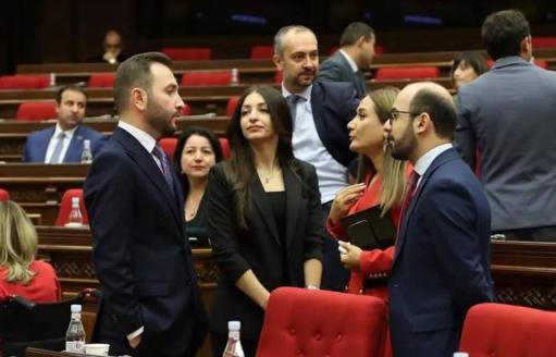 article-image