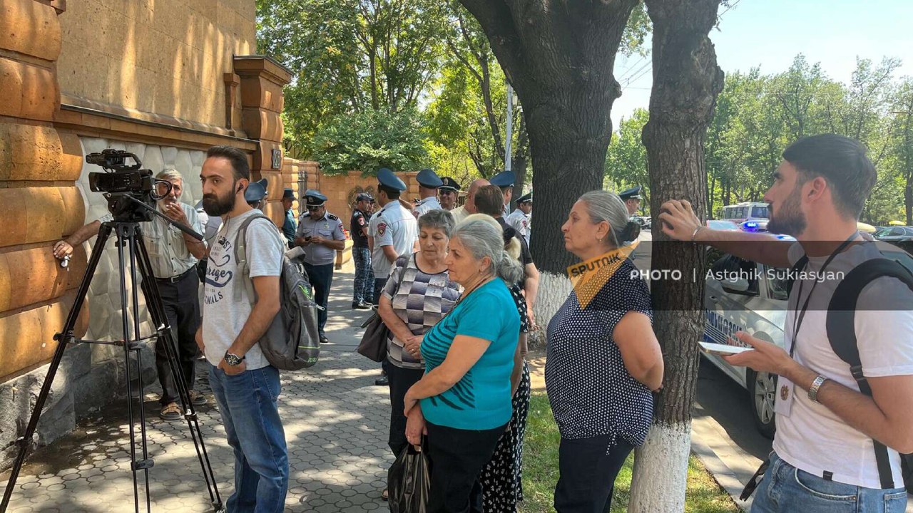 article-image