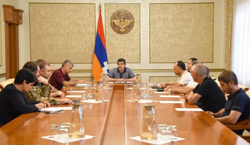 article-image