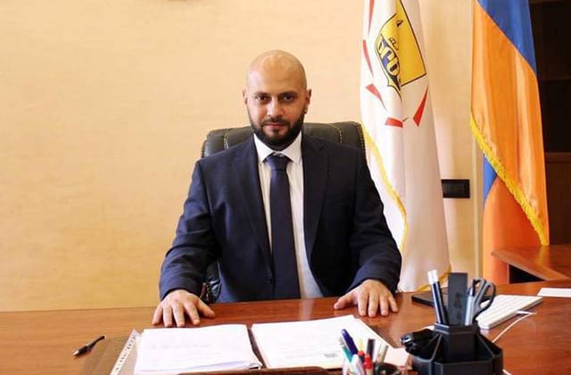 article-image