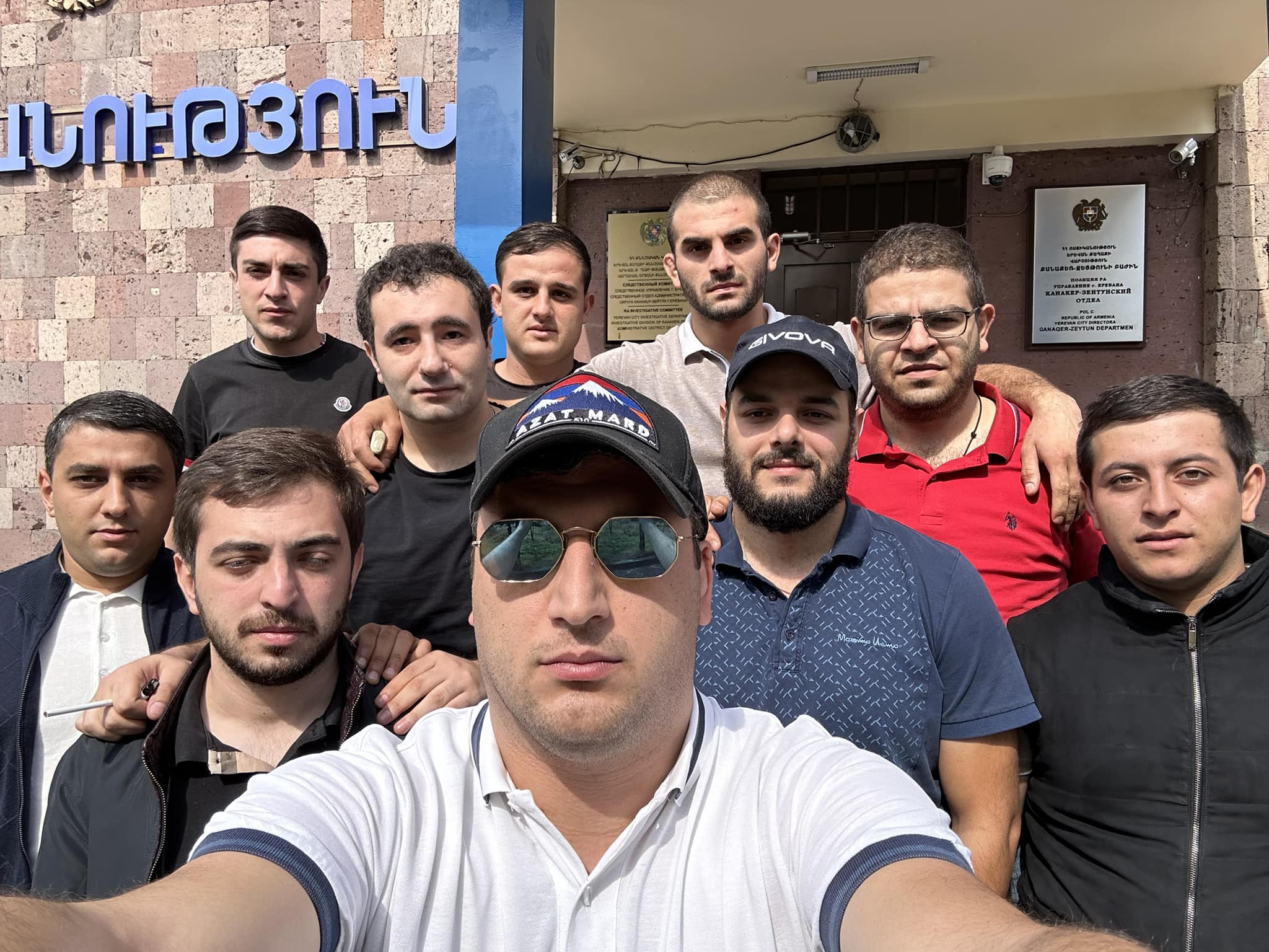 article-image