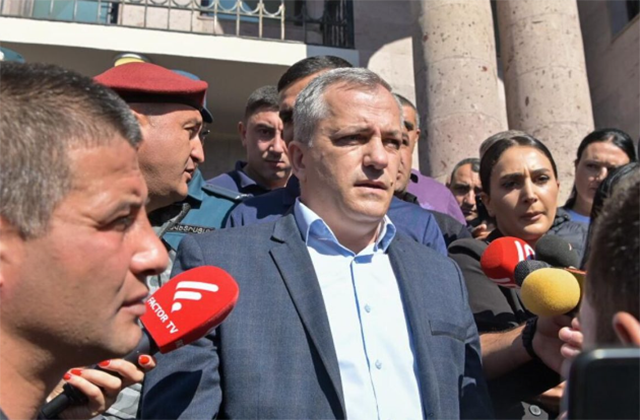 article-image