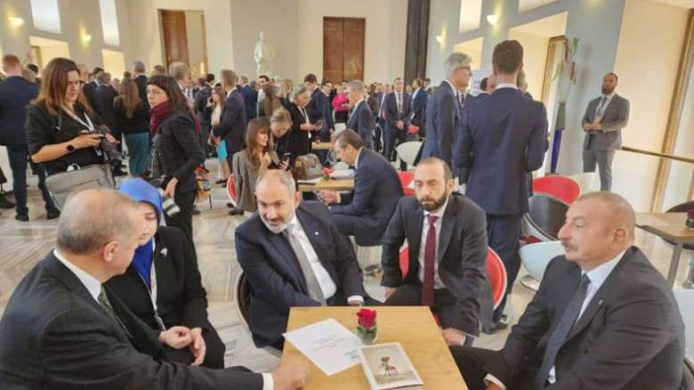 article-image